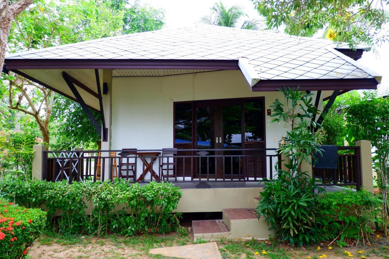 Saphli Villa Chumphon Exteriör bild